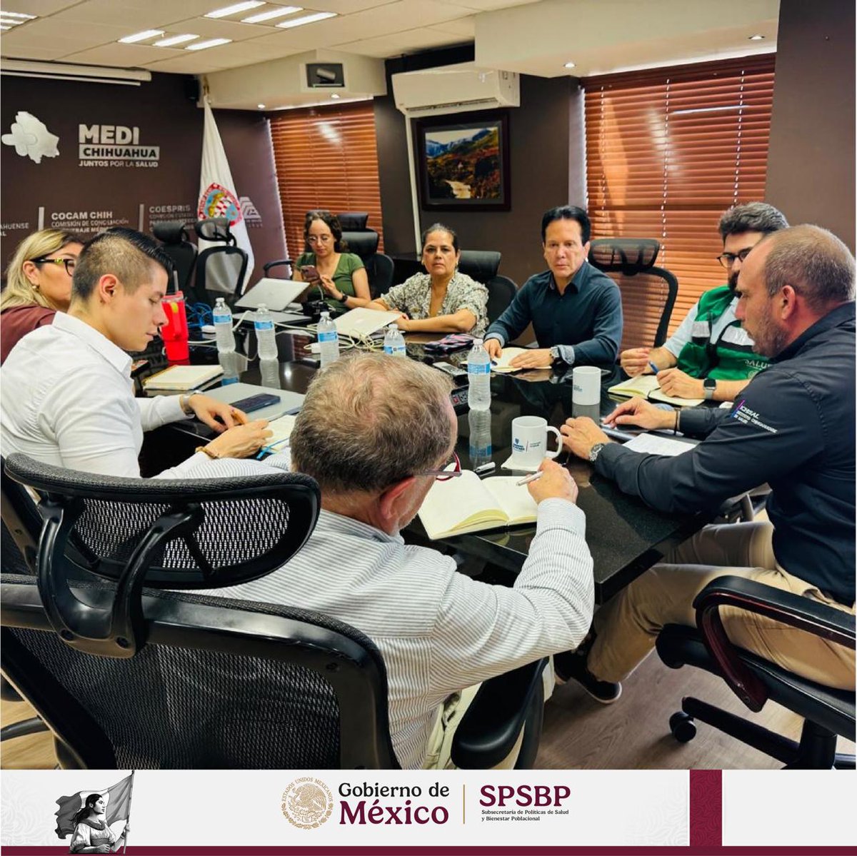 Salud SPSBP (@saludspps) on Twitter photo 🤝 Reunión con el Secretario de Salud de #Chihuahua, Dr. Gilberto Baeza, para reforzar acciones ante el brote de #sarampión.
💉 Coordinamos estrategias para llevar la vacunación a partir de los 6 meses de edad, priorizando zonas de riesgo.
¡Prevenir es tarea de todos! 🤝 Reunión con el Secretario de Salud de #Chihuahua, Dr. Gilberto Baeza, para reforzar acciones ante el brote de #sarampión.
💉 Coordinamos estrategias para llevar la vacunación a partir de los 6 meses de edad, priorizando zonas de riesgo.
¡Prevenir es tarea de todos!