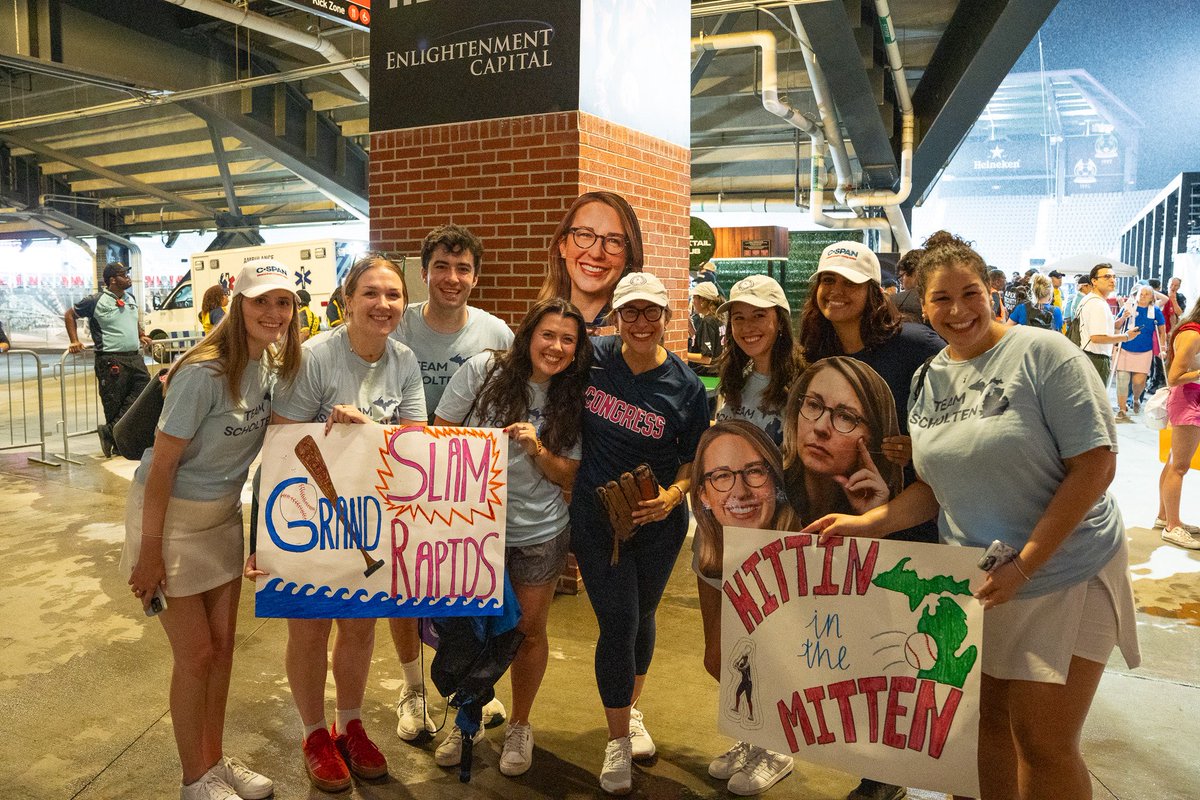 RepScholten's tweet image. Playing for a great cause was good enough, but a Team Congress WIN topped the night off! Another fun-filled @CWSoftballGame for @YoungSurvival in the books! 🥎