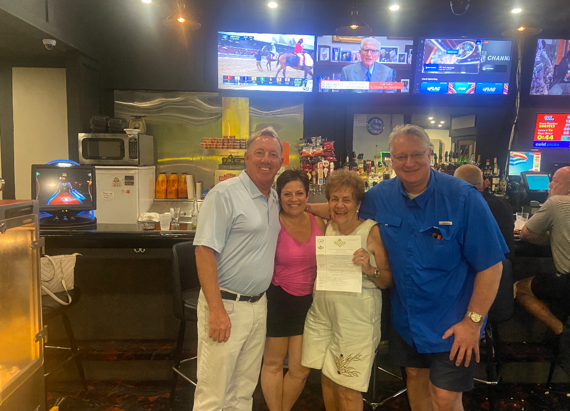 Congratulations to Judy, winner of the Stay &amp; Play Giveaway at the Grand Opening of our new E-Z Bet location in Rochester: Main Place Tavern! 🎉
