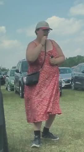 DriveTeslaca's tweet image. Internet, do your thing. 

Oakbank RCMP in Manitoba 🇨🇦 are looking to identify this person who  damaged a Tesla Cybertruck on July 14, 2025, at 9:53 am while it was parked during Folk Fest activities at Birds Hill Provincial Park. 

Through their initial investigation, officers…