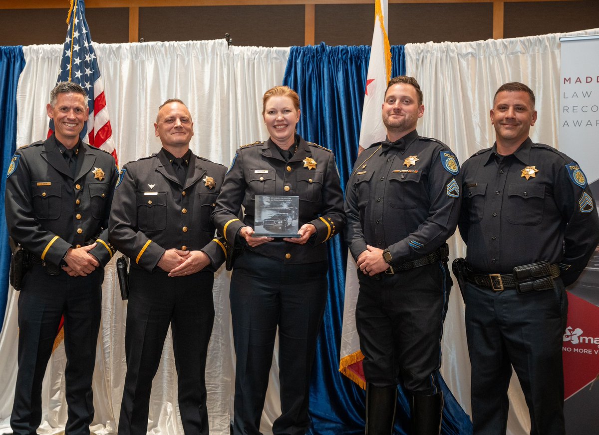 SacPolice's tweet image. A proud day! 

Today, MADD hosted the 2025 Law Enforcement &amp;amp; Prosecutor Recognition Awards. Members from our department and our agency as a whole were recognized for efforts in combatting impaired driving. 

Detective Davis II and Dispatcher Yonemura both received the Community…