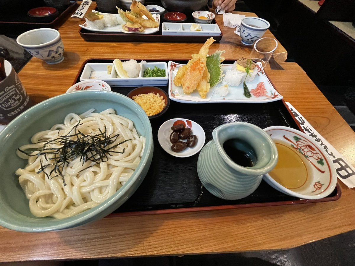 ymsnPoke's tweet photo. ヤドン県にうどん食べにきました https://t.co/v13f06Wgz5