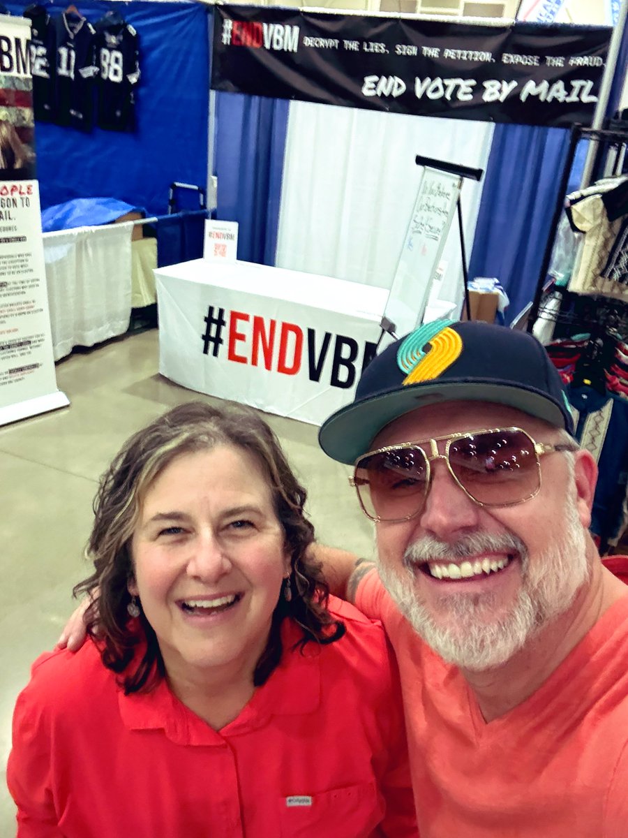 benedtl's tweet image. ENDVBM is crossing party lines!
Rebecca and her team of Independents stepped up to manage our booth!
Thank you Rebecca!! You're my hero!
We can't save our Republic's democratic process without unity across party lines.
I'm so excited to see grassroots Republicans and…
