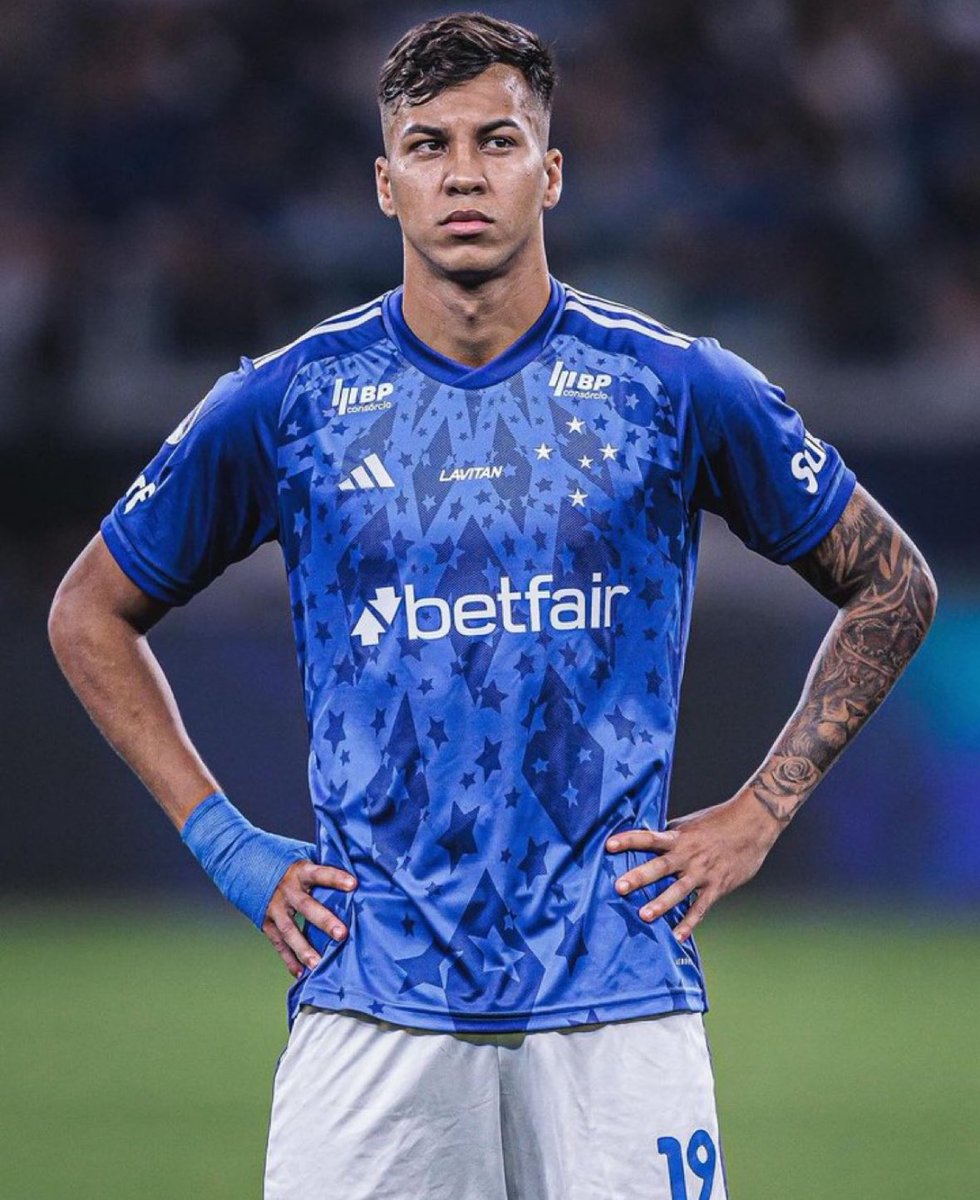 BrasilEdition's tweet image. Kaio Jorge in his last 14 Brasileirão matches:
13 goals
3 assists
The best striker in the country! 🦊