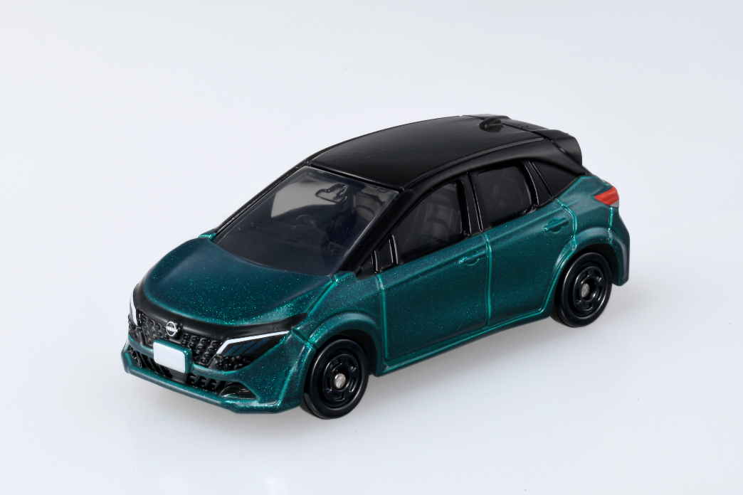 トミカ 7月新商品情報！ ＼ 「日産 ノート オーラ」のトミカが明日7月