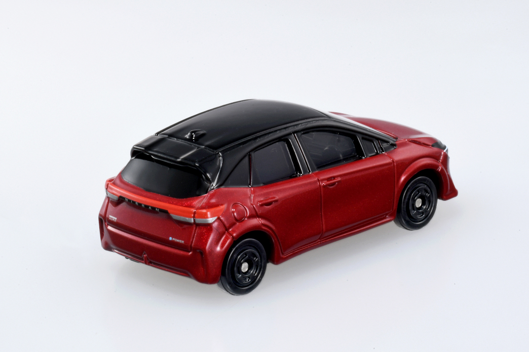トミカ 7月新商品情報！ ＼ 「日産 ノート オーラ」のトミカが明日7月