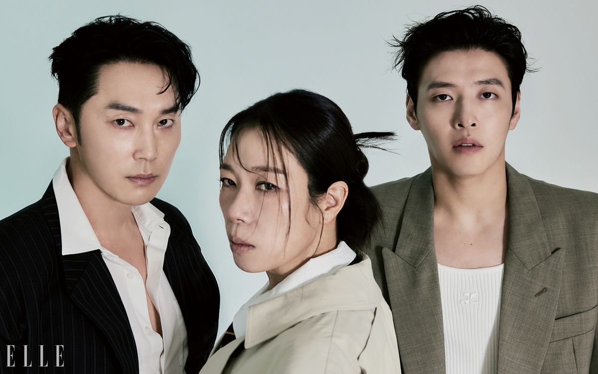 ELLE_KOREA's tweet image. #ELLEstar #84제곱미터 #강하늘 #염혜란 #서현우
넷플릭스 새 영화 &lt;84제곱미터&gt;의 주역 강하늘, 염혜란, 서현우가 내 아파트 이웃이라면?
🔗 bit.ly/40pLGpG