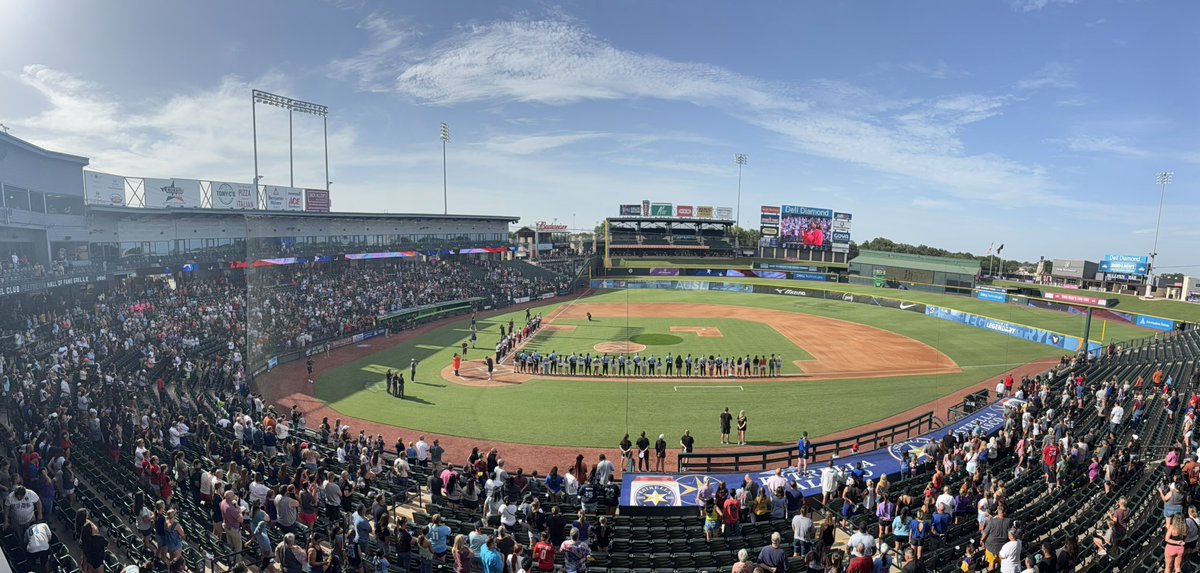 Chris Almendarez (@expresspres) on Twitter photo Great crowd tonight at #DellDiamond <a href="/theAUSLofficial/">AUSL</a> Hosting <a href="/AUSL_Volts/">VOLTS | AUSL</a> vs <a href="/AUSL_Bandits/">Bandits | Athletes Unlimited Softball League</a> <a href="/RRExpress/">Round Rock Express</a> Great crowd tonight at #DellDiamond <a href="/theAUSLofficial/">AUSL</a> Hosting <a href="/AUSL_Volts/">VOLTS | AUSL</a> vs <a href="/AUSL_Bandits/">Bandits | Athletes Unlimited Softball League</a> <a href="/RRExpress/">Round Rock Express</a>