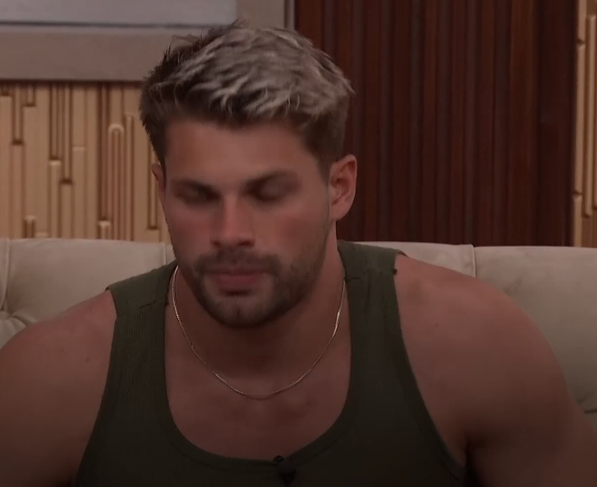 Dutchbbfan's tweet photo. I love new era big brother #Bb27 https://t.co/tbJCaSFCjg