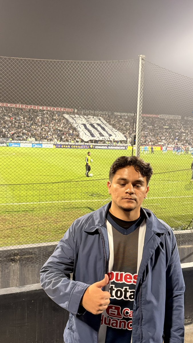 wherejonat's tweet photo. Got to see Alianza Lima vs Gremio yesterday in Copa Sudamericana and Alianza won 2-0! First time they beat a Brazilian team in 28 years!! Crazy experience as I hope to cover South American games in the future. https://t.co/VVw4ZiauvJ