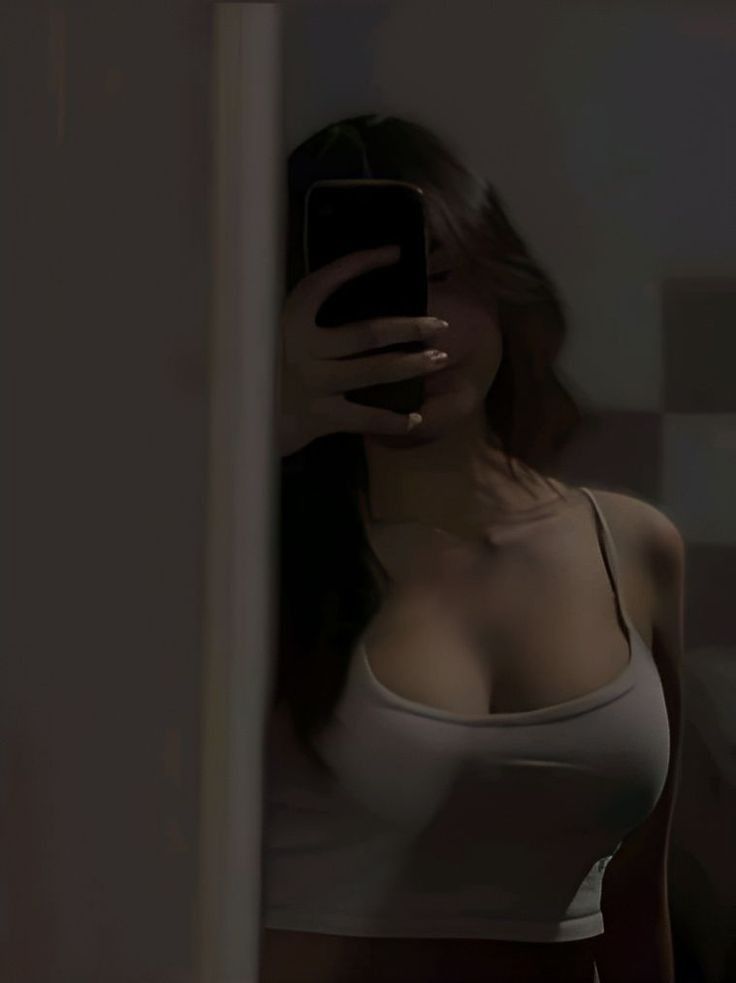 صباح الجمال 
الحب شي حلوا بس هالايام ذي كله خداع 😓
#مين يتفق معي😥