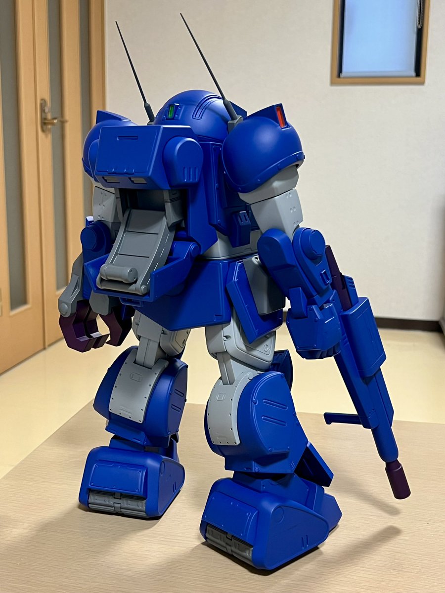 hirorongt3's tweet image. 遂に出来ました。✨
全高41cm (アンテナ先)
重量2.3kg
製作期間9ヶ月
原型ノリモータース様
ハッチは固定で開く形に。
コクピット内部はやまとから移植。
DTライフル・爆雷投射システム・アイアンクローはプラ板自作。
やれるだけの事はやりました。悔いはありません。(´ω`)
#ラビドリードッグ12分の1
