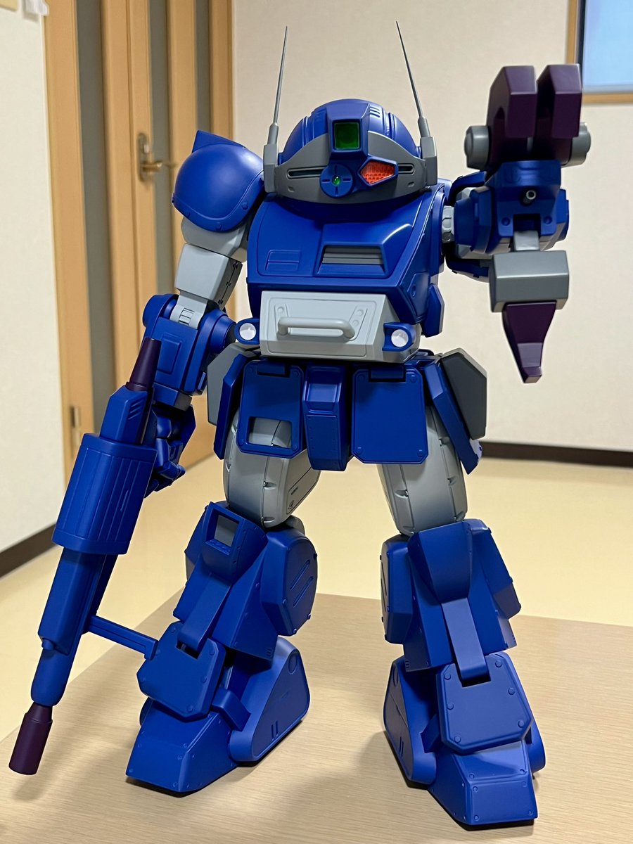 hirorongt3's tweet image. 遂に出来ました。✨
全高41cm (アンテナ先)
重量2.3kg
製作期間9ヶ月
原型ノリモータース様
ハッチは固定で開く形に。
コクピット内部はやまとから移植。
DTライフル・爆雷投射システム・アイアンクローはプラ板自作。
やれるだけの事はやりました。悔いはありません。(´ω`)
#ラビドリードッグ12分の1