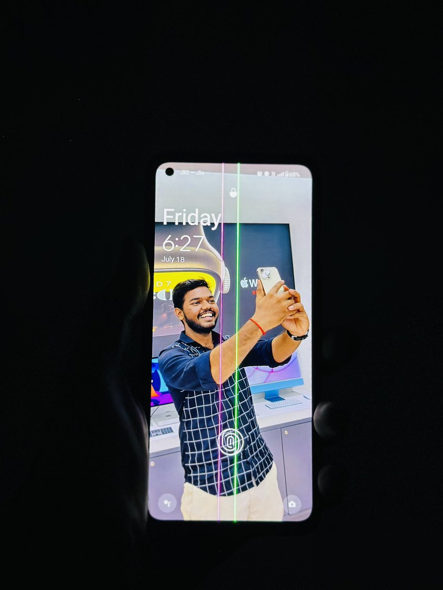 MkrHari's tweet image. Really disappointed with @OnePlus_IN 
This is the second time I’m seeing lines on the screen — and it’s frustrating. I trusted the brand, but this issue is testing my patience. @oneplus @OnePlus_Support #OnePlus #ScreenIssue #Disappointed