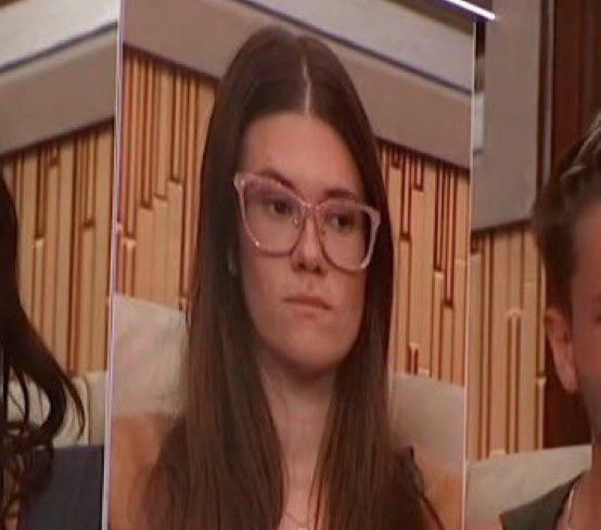 TribalEnjoyer's tweet image. So there’s this absolute diva who volunteered for the block to help her closest ally, talked herself into a grave, somehow got out of that grave, easily won blockbuster against a huge physical threat, still voted wrong, and lived to see week 2 #bb27