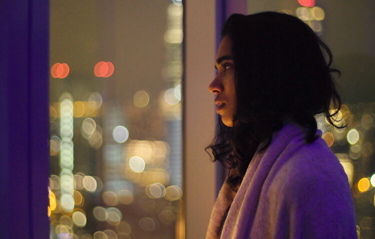 supriyaganeshbr's tweet image. Cenas de Supriya Ganesh na história de imagens sequenciais BIG CITY NIGHTS por Prash Sampathkumaran parte 1/2