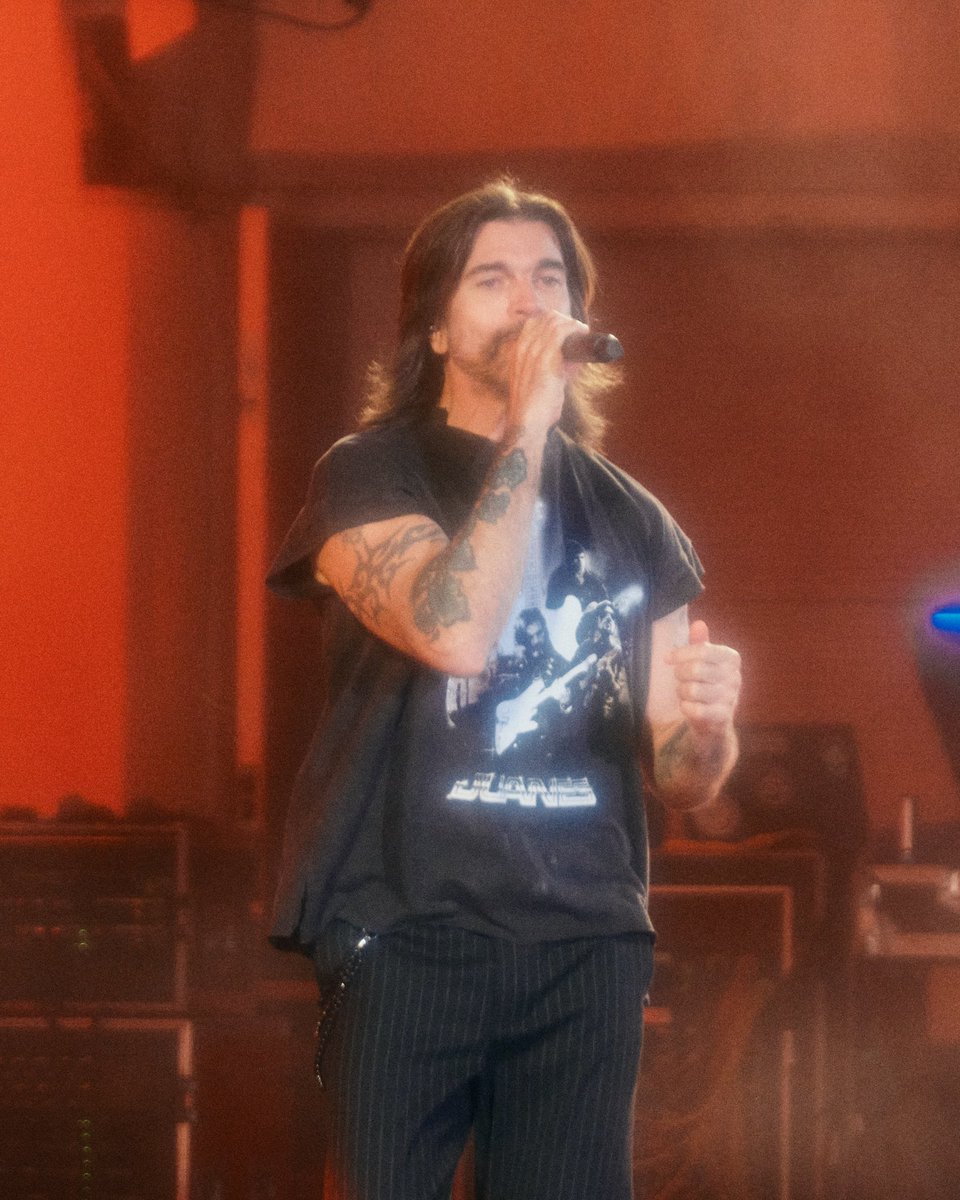 JUANES's tweet image. Gracias Los Ángeles🙏🏻 Regresar al @HollywoodBowl fue un sueño hecho realidad!!! Y compartirlo con ustedes fue mágico. Gracias a cada una de las personas que estuvo ahí. Gracias @the_lalom GRACIAS🔥
