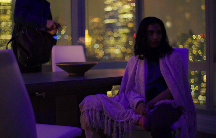 supriyaganeshbr's tweet image. Cenas de Supriya Ganesh na história de imagens sequenciais BIG CITY NIGHTS por Prash Sampathkumaran parte 2/2 . Para a história completa consulte: prashsampath.com/bcn