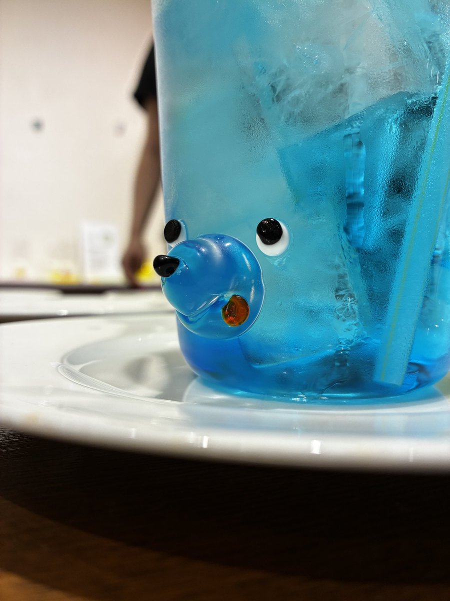 aineglasslab's tweet image. これから在廊しに行くま〜🐻