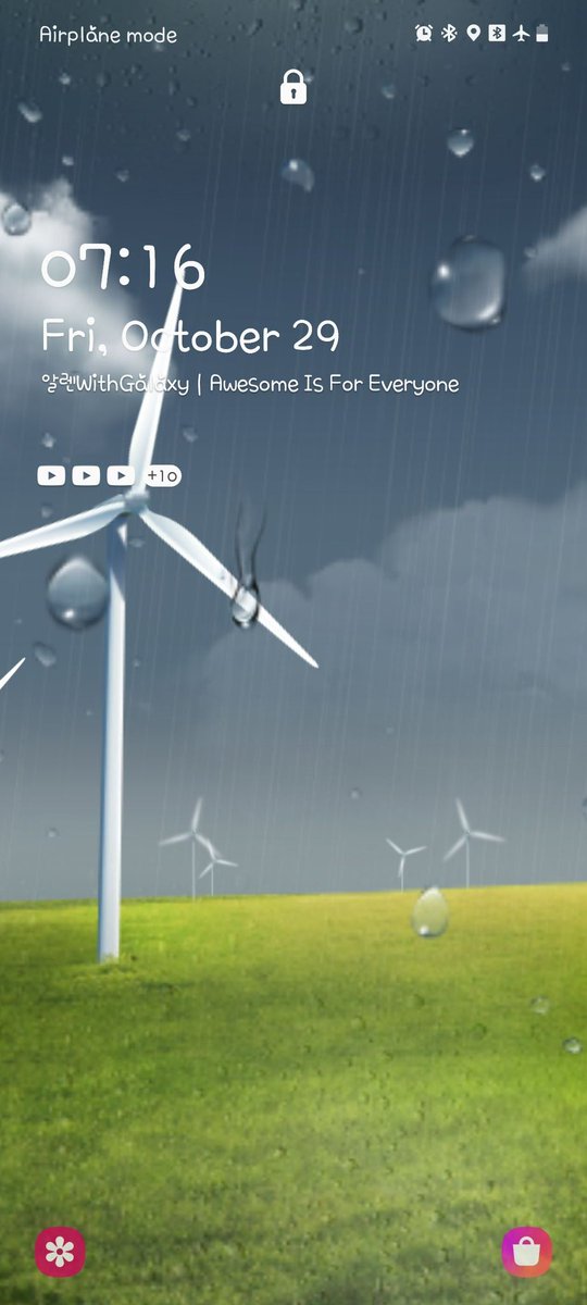 tyvole tahle tapeta na samsungu byla peak frutiger aero designu, prostě člověk věděl jaký je počasí, peak

p.s. ten comic sans ne