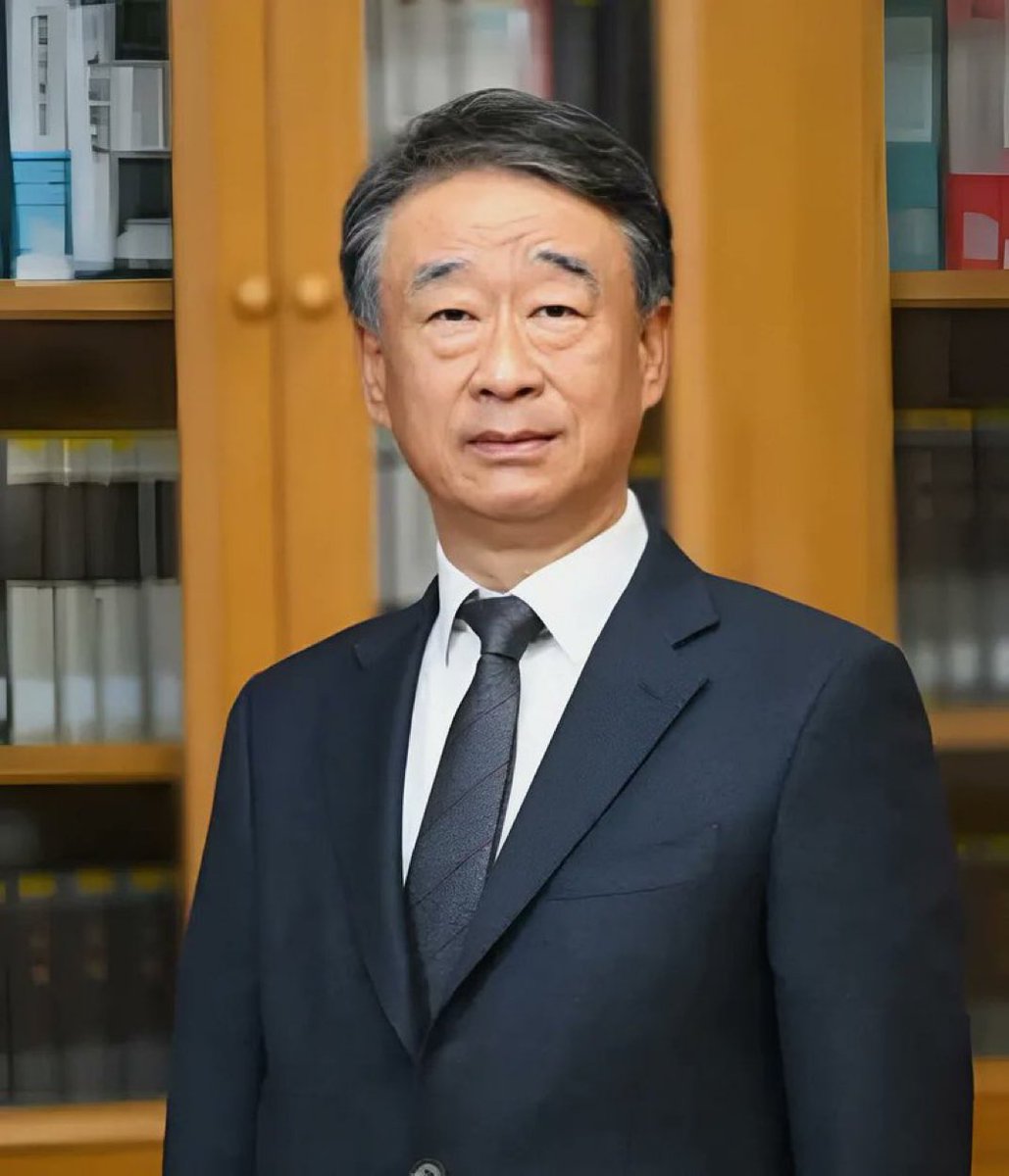 ShinnSamuel's tweet image. ■ 대법관 오석준의 업적을 알아보자. (퍼옴: 하마)

1.  800원 횡령 버스기사 해임 적법
2. 85만원 향응접대 검사 무죄
3. 1.6억원 본인 자녀편법증여,자녀 긴급구호장학금 수령
4. 최강욱 채널A 기자 명예훼손 벌금 천만원 확정
5. 이재용 4조5천억 불법승계 무죄

이 자(놈자)가 인간인가 괴물인가?