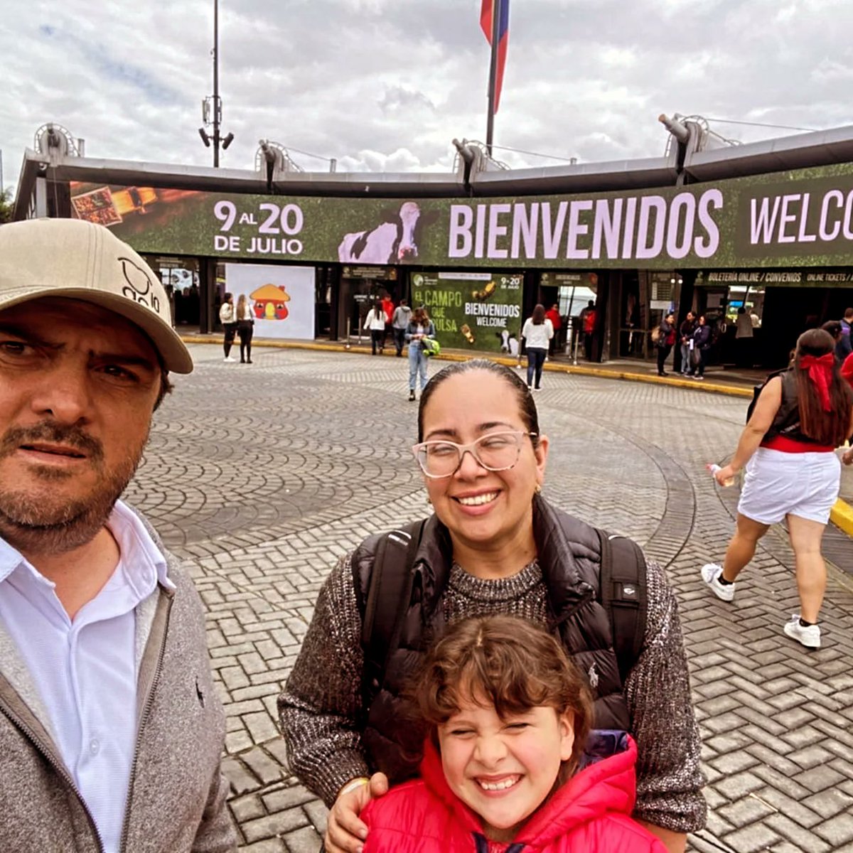 #NotiAsocrica en el *XII Congreso Mundial Pardo Suizo, Colombia 2025*

Agradecemos la oportunidad de presentar la Raza Carora, de manos de nuestro asesor *Dr Martin Volmar Hahn K.*
 #RazaCarora  capaz de ser referente y de gran apoyo a la Lechería Tropical de los nuevos tiempos.