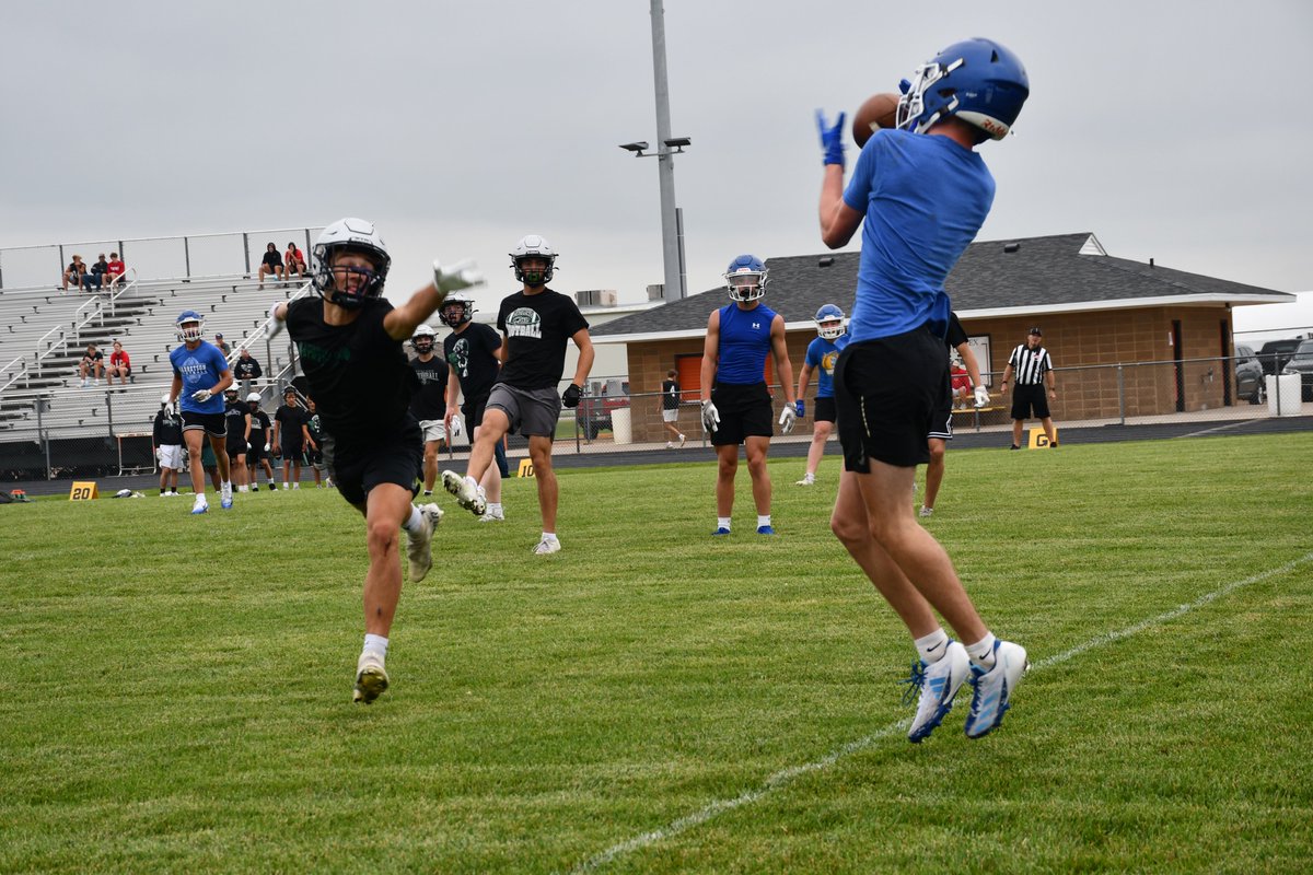 🔵 RESULTS 🔵

🏆 Battle of the Plains 7 on 7 Tournament
📍 Lennox, SD
🗓️ 7/16/25

#BlueDragonFootball | #GarretsonPride | #BringBackTheBLUE