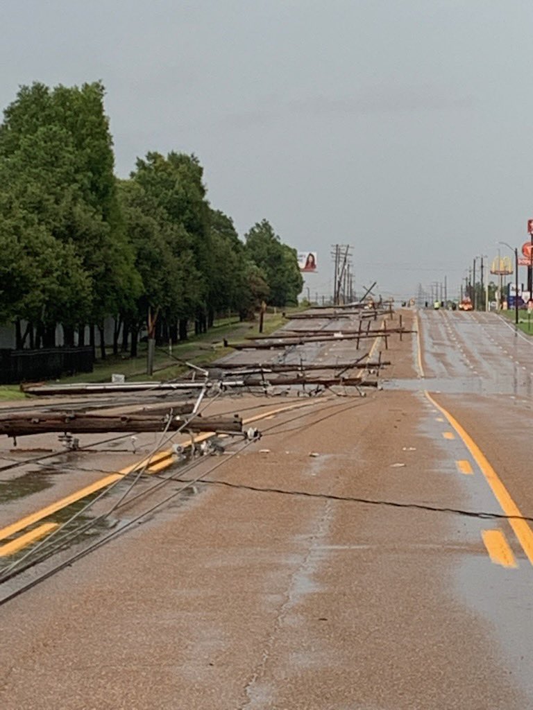 Mighty990KWAM's tweet image. JUST IN: Thousands are without power across Memphis. MLGW says a number of poles were knocked down along Shelby Drive near Getwell. Post your storm reports and photos below. Be safe out there!
