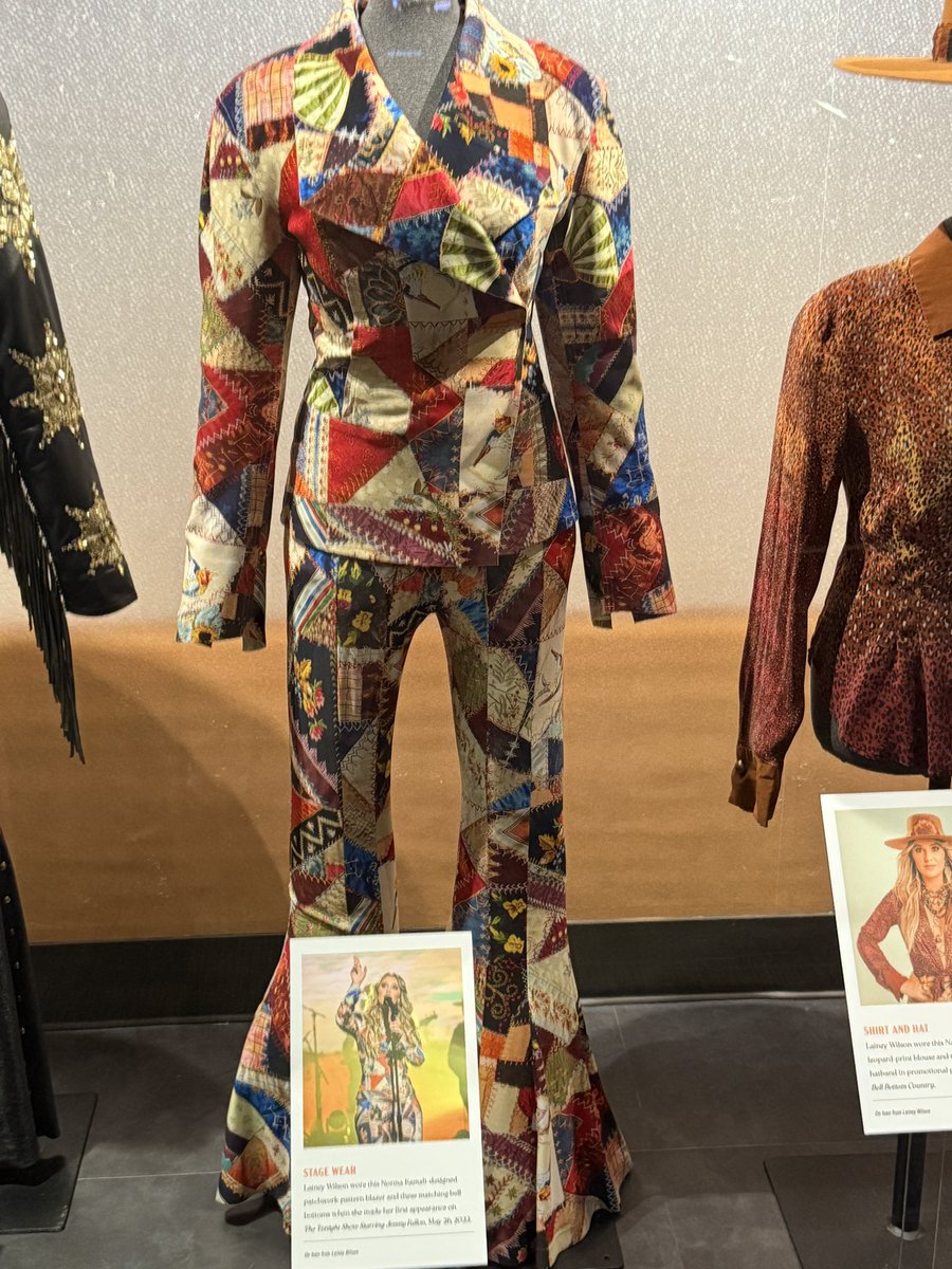 MegKinnardAP's tweet image. Very cool experience with my husband tonight at the @countrymusichof in Nashville - as one of the best-dressed (and talented) women in Country Music, @laineywilson, opens her new exhibit “Tough as Nails.” Highly recommend you go check it out, along with all of the other great…