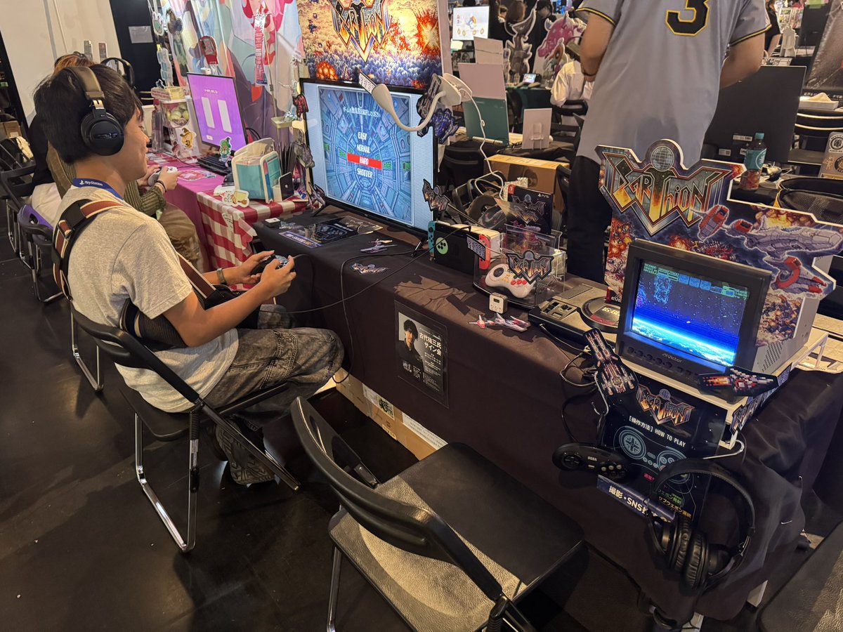 『Earthion（アーシオン)』試遊ブース
オープンしました✨

場所はD-003🗺️
Nintendo Switch、MD版でプレイいただける他、『Earthion（アーシオン)』コントローラーの展示もしています🎮

#エインシャント
#スパデラbitsummit