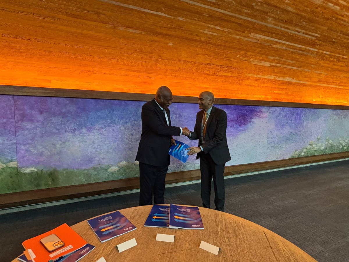 India at UN, NY (@indiaunnewyork) on Twitter photo #IndiaAtUN
PR <a href="/AmbHarishP/">Parvathaneni Harish</a> presented a copy of the Hindi translation of the Pact for the Future to <a href="/UN_PGA/">UN GA President</a> Philemon Yang today.
With 22 Indian languages listed in the Eighth Schedule of the Indian Constitution, in addition to numerous other languages and dialects that are #IndiaAtUN
PR <a href="/AmbHarishP/">Parvathaneni Harish</a> presented a copy of the Hindi translation of the Pact for the Future to <a href="/UN_PGA/">UN GA President</a> Philemon Yang today.
With 22 Indian languages listed in the Eighth Schedule of the Indian Constitution, in addition to numerous other languages and dialects that are