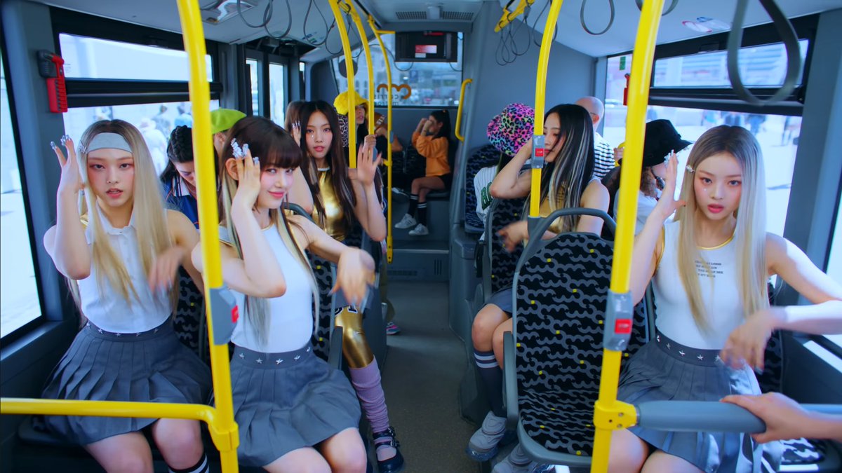 sowhatberry's tweet photo. @KULONSITE 우리 둘이 나란히 https://t.co/u8vWj3PITg