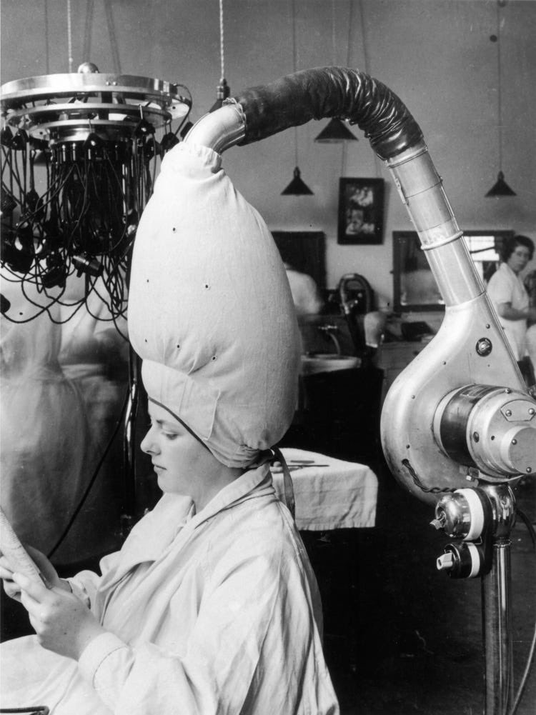 AgathaChocolats's tweet image. In six words or fewer, write a story about this photo.
#sixwordstory #WritingCommunity