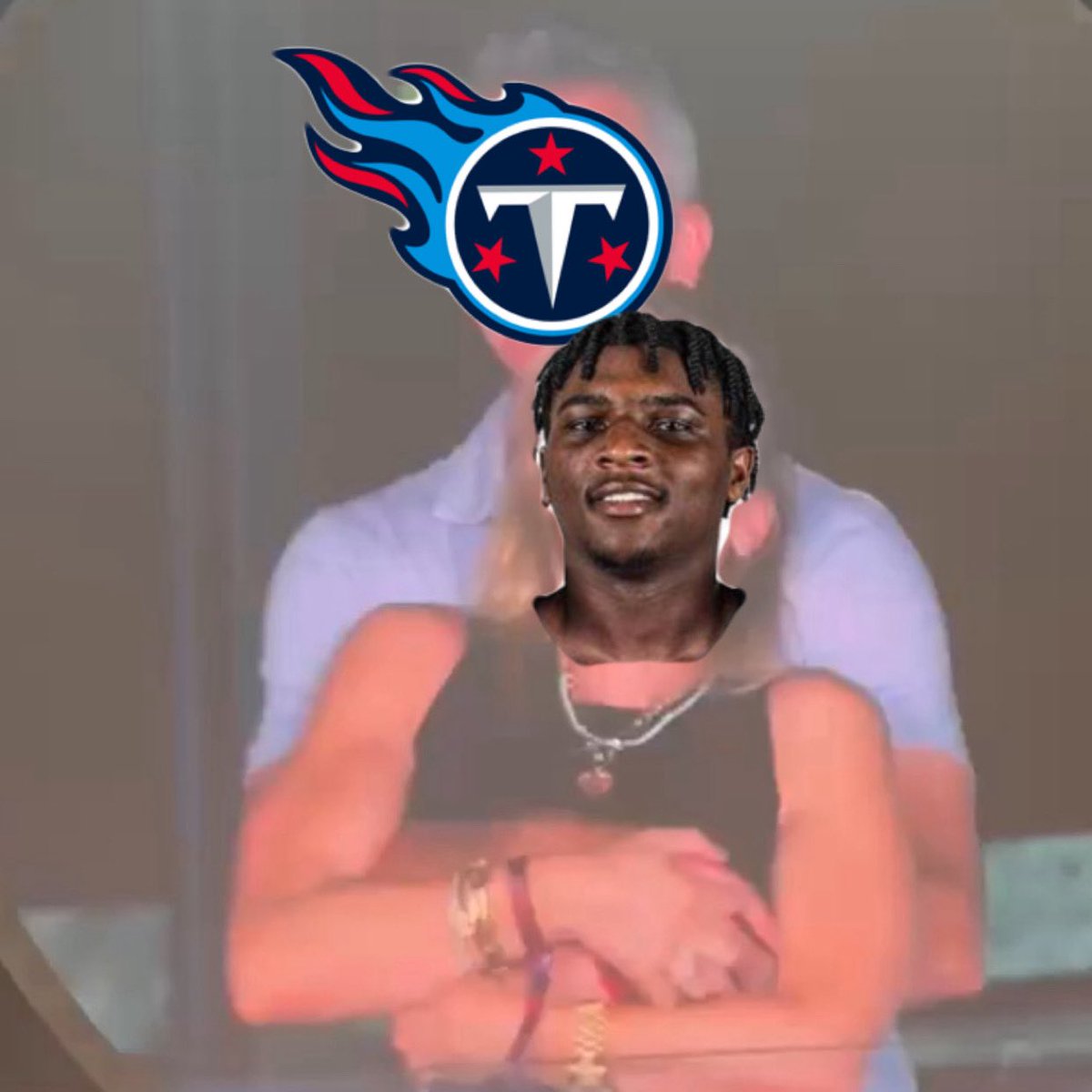 PressManLive's tweet image. Titans community with Cam Ward 😂😂