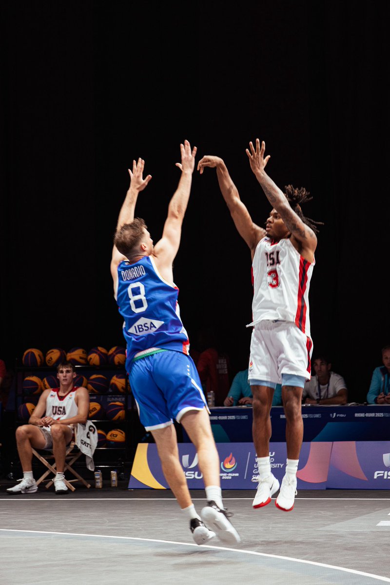 CULionsMBB's tweet image. Avery Brown and Team USA 3x3 went 2-0 on Thursday at the @FISU World University Games and advanced to Saturday’s quarterfinals as Group A winners! 🇺🇸🏀 @USAUniTeam
#RoarLionRoar🦁 // #OnlyHere🗽