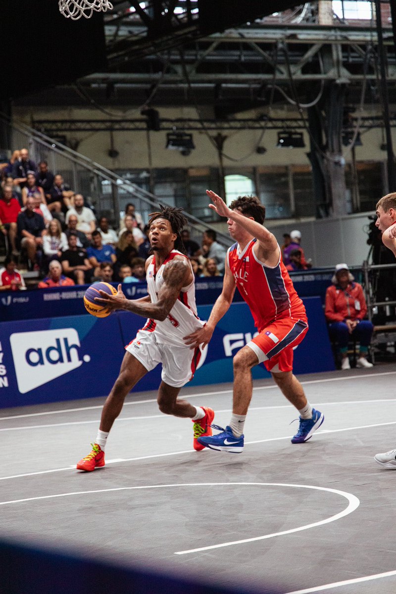 CULionsMBB's tweet image. Avery Brown and Team USA 3x3 went 2-0 on Thursday at the @FISU World University Games and advanced to Saturday’s quarterfinals as Group A winners! 🇺🇸🏀 @USAUniTeam
#RoarLionRoar🦁 // #OnlyHere🗽