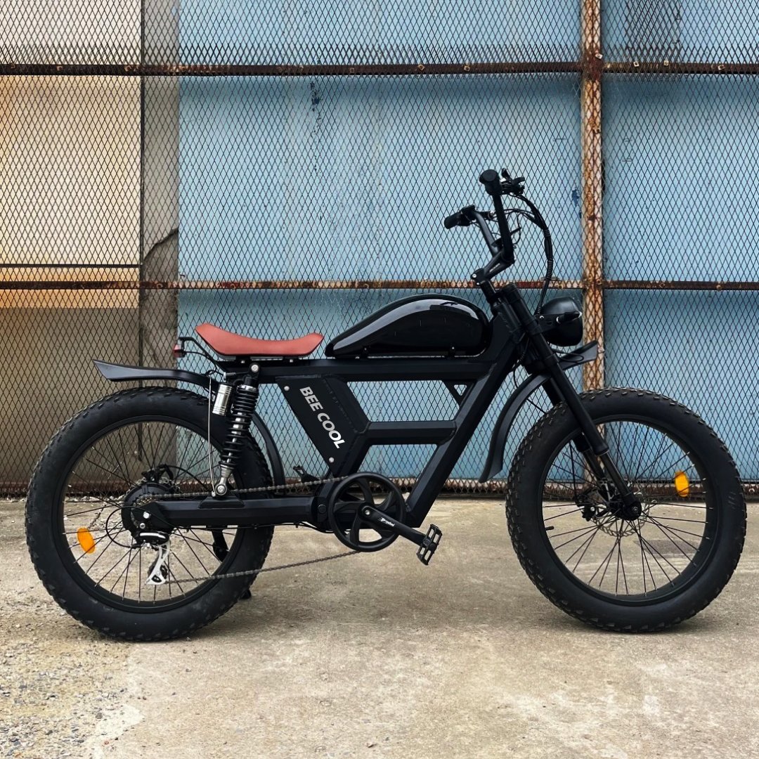 BeecoolBikes's tweet image. 😎Retro Powerhouse: Bee Challenger Steals the Show
🤟Bee Challenger delivers unbeatable range and power in a striking retro motorcycle design.
beecoolbikes.com/products/bee-c…
#BeeChallenger #RetroStyleEBike #LongRangePower #eBikePerformance #RideBeeCool