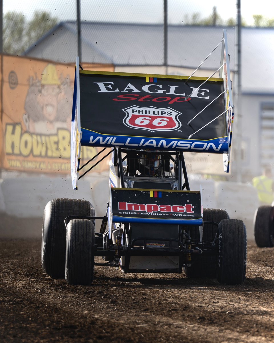 GWRacing_'s tweet image. ๐ฅ๐๐๐ ๐ฅ๐๐ฆ๐จ๐๐ง๐ฆ | @EldoraSpeedway @HighLimitRacing
@GaretWilliamson scores ๐ณ๐๐ต place finish in the #JokersJackpotโผ๏ธ๐
B-Main: 2nd โก๏ธ 1st
A-Main: 13th โก๏ธ 7th
๐จ๐ฃ ๐ก๐๐ซ๐ง: Two more nights at Eldora!
โ๏ธ Fri, July 18
โ๏ธ Sat, July 19
