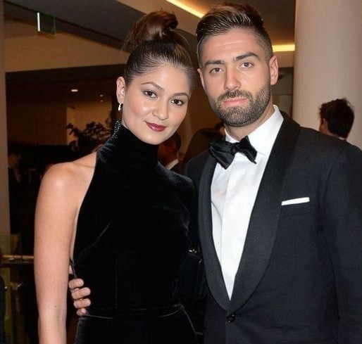 صباحكم جميل وجمعتكم مباركه وربنا يجعل ايامكم افراح يارب 
افرحوا وابتسموا وعيشوا الحياه مش هنعيشها مرتين ،،،،،