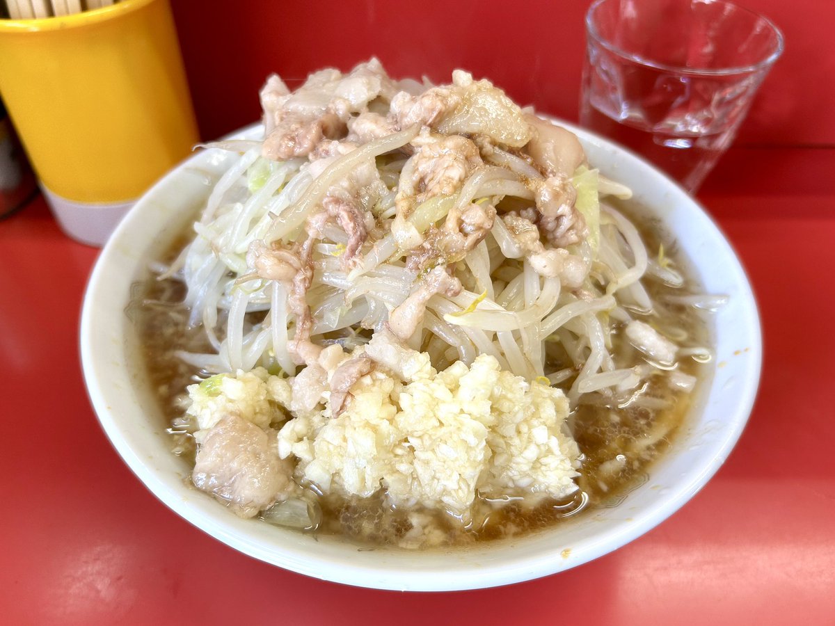 motioncraft's tweet photo. 2025年はストレスを暴食で解消しようとするのやめたい https://t.co/U5Sh5GqPaj