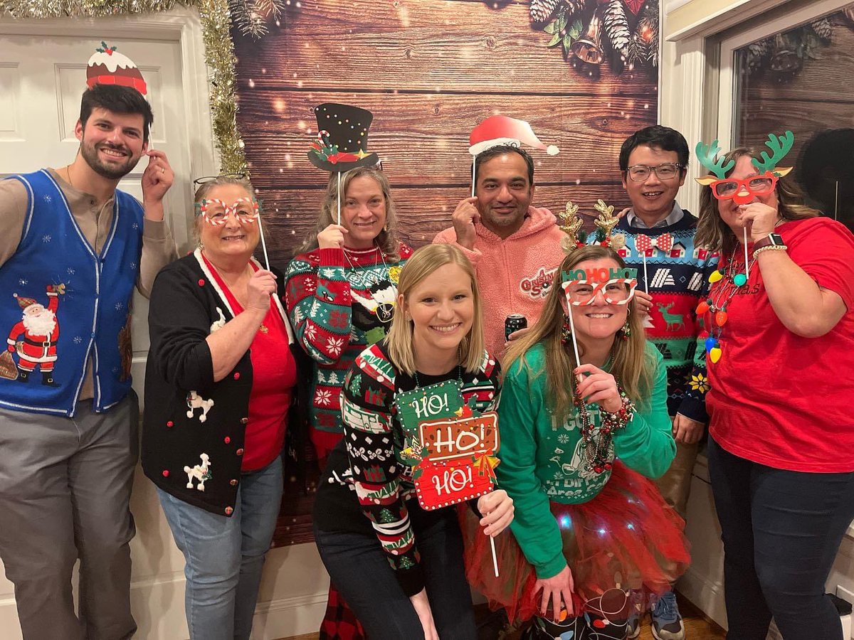 🚨 Calling all future Heart Failure specialists! 🚨
Looking for comprehensive , fellow centric, advanced HF training—and want to do it with a team that loves working together—look no further than VCU! 
Fun included. Apply now via ERAS! #CardioTwitter #MedTwitter <a href="/VCUHealthHeart/">VCU Health Pauley Heart Center</a>