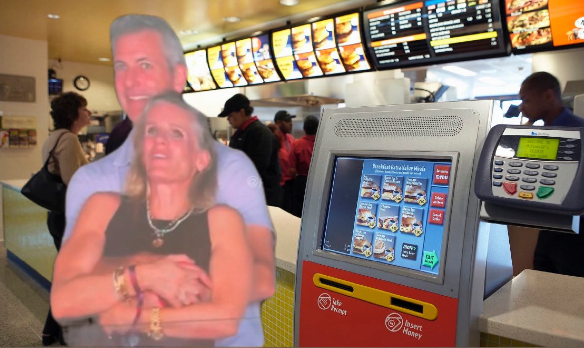 incognitoStunna's tweet image. Holding my girl while she yells at the cashier for putting pickles on my burger