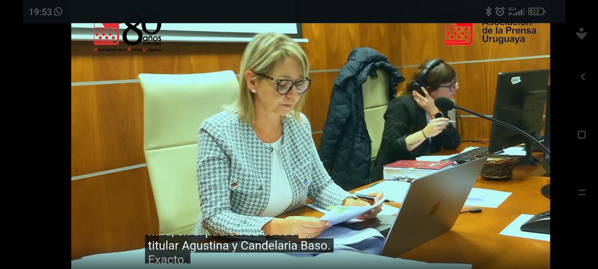 La jueza saludando a las nenas ☺️ <a href="/EPreve/">Eduardo Preve</a> <a href="/felipecaorsi/">Felipe Caorsi</a> <a href="/InversoresCG/">Inversores Conexion Ganadera</a> <a href="/leloup7952/">Darling Long</a> <a href="/loboarboleya/">El Lobo Arboleya</a> <a href="/magufomagoyufo/">MAGUFO 🇺🇾</a> <a href="/pare_injusticia/">basta_de_injusticias</a> <a href="/robinhooduy/">robinhood</a> <a href="/uruguayo_jodido/">Julio Lopez</a> <a href="/ValAlBra/">ValeAB</a>