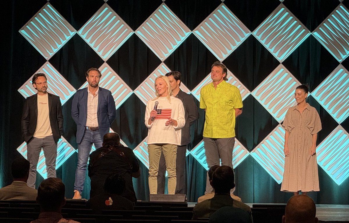 Manufacturing Happy Hour (@mfghappyhour) on Twitter photo Time well spent: Reindustrialize 2.0
Shoutout to <a href="/austinbishop/">Austin Patrick Bishop 🇺🇸</a> <a href="/aphysicist/">Aaron Slodov</a> <a href="/falondonohue/">Falon Donohue</a> <a href="/gregorymbernn/">Gregory Bernstein</a> <a href="/rxkater/">Kate Moon</a> <a href="/MikeSlagh/">Mike</a> and many others for putting on a fantastic event. Attended by movers and shakers only.
Back to Milwaukee ✈️ …to build of course. And enjoy a beer. 🍺 Time well spent: Reindustrialize 2.0
Shoutout to <a href="/austinbishop/">Austin Patrick Bishop 🇺🇸</a> <a href="/aphysicist/">Aaron Slodov</a> <a href="/falondonohue/">Falon Donohue</a> <a href="/gregorymbernn/">Gregory Bernstein</a> <a href="/rxkater/">Kate Moon</a> <a href="/MikeSlagh/">Mike</a> and many others for putting on a fantastic event. Attended by movers and shakers only.
Back to Milwaukee ✈️ …to build of course. And enjoy a beer. 🍺