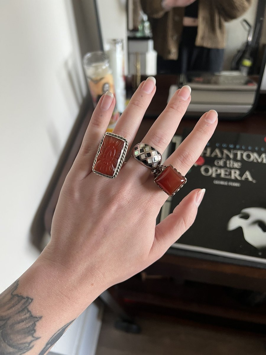_Hexting's tweet image. Carnelian and Silver