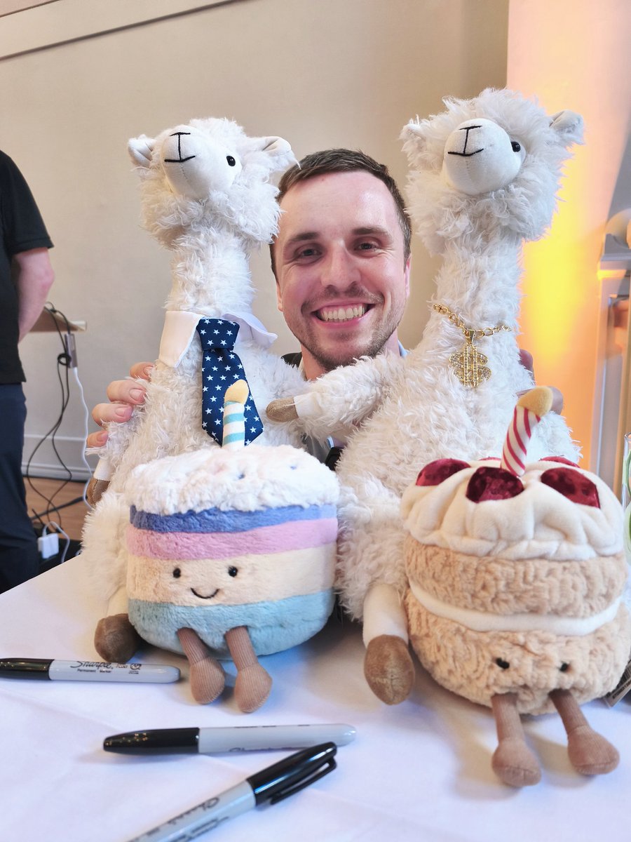 Vladimir Vlejd Macko tweet media