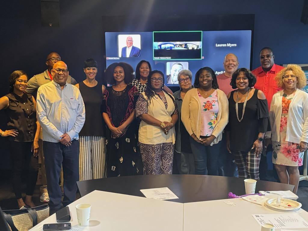 DetroitNABJ's tweet image. Thanks to @WWJ950 for hosting our monthly meeting. Joining us this evening were two of the Mandela Washington Fellows @WashFellowship visiting from Gambia and Cameroon. We also heard from the @NABJ candidates for v.p. digital and secretary. @waynestate
mandelawashingtonfellowship.org