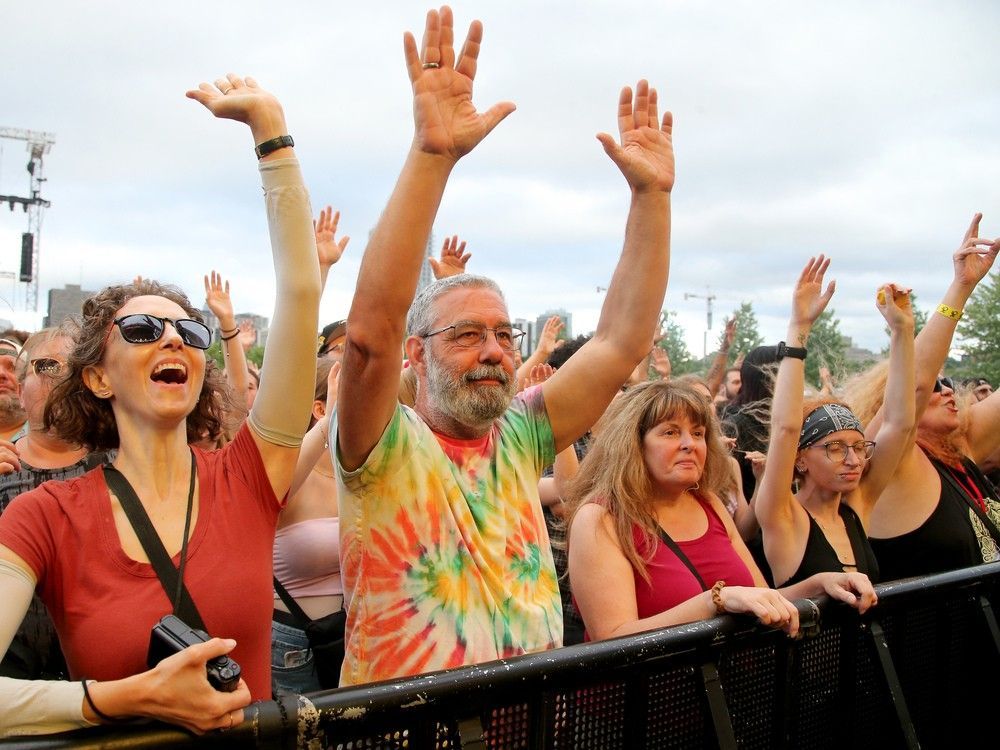 Meet the crew who always race to the front of Bluesfest's main stage ottawacitizen.com/news/meet-the-…