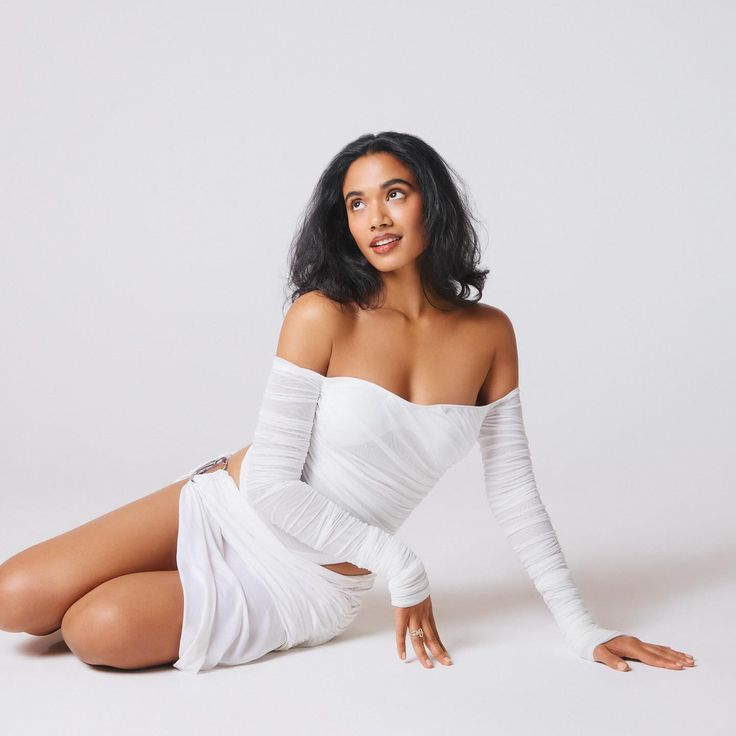 supriyaganeshbr's tweet image. 📸photos: Leanne Chai Makeup: Anna Kato Styling: Amanda Lim Styling Asst: Ian Martin @_shmian Hair: