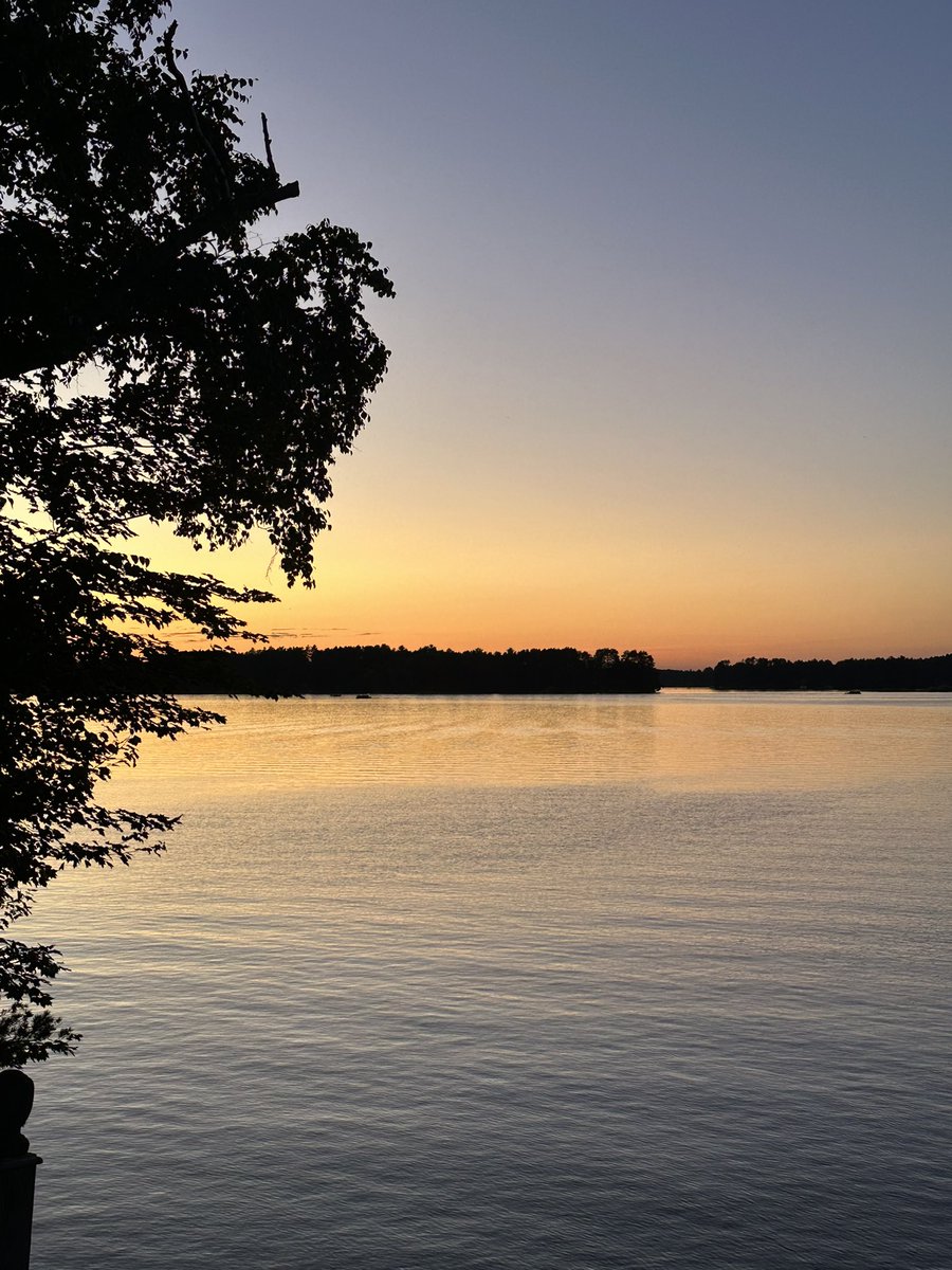 Soaking up the sunsets #slowdownsummer #lakelife